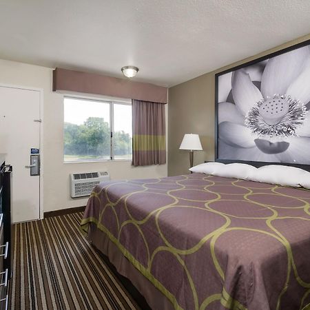 Super 8 By Wyndham Florence Εξωτερικό φωτογραφία