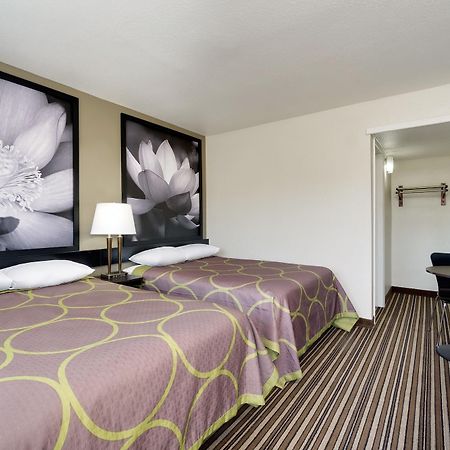 Super 8 By Wyndham Florence Εξωτερικό φωτογραφία