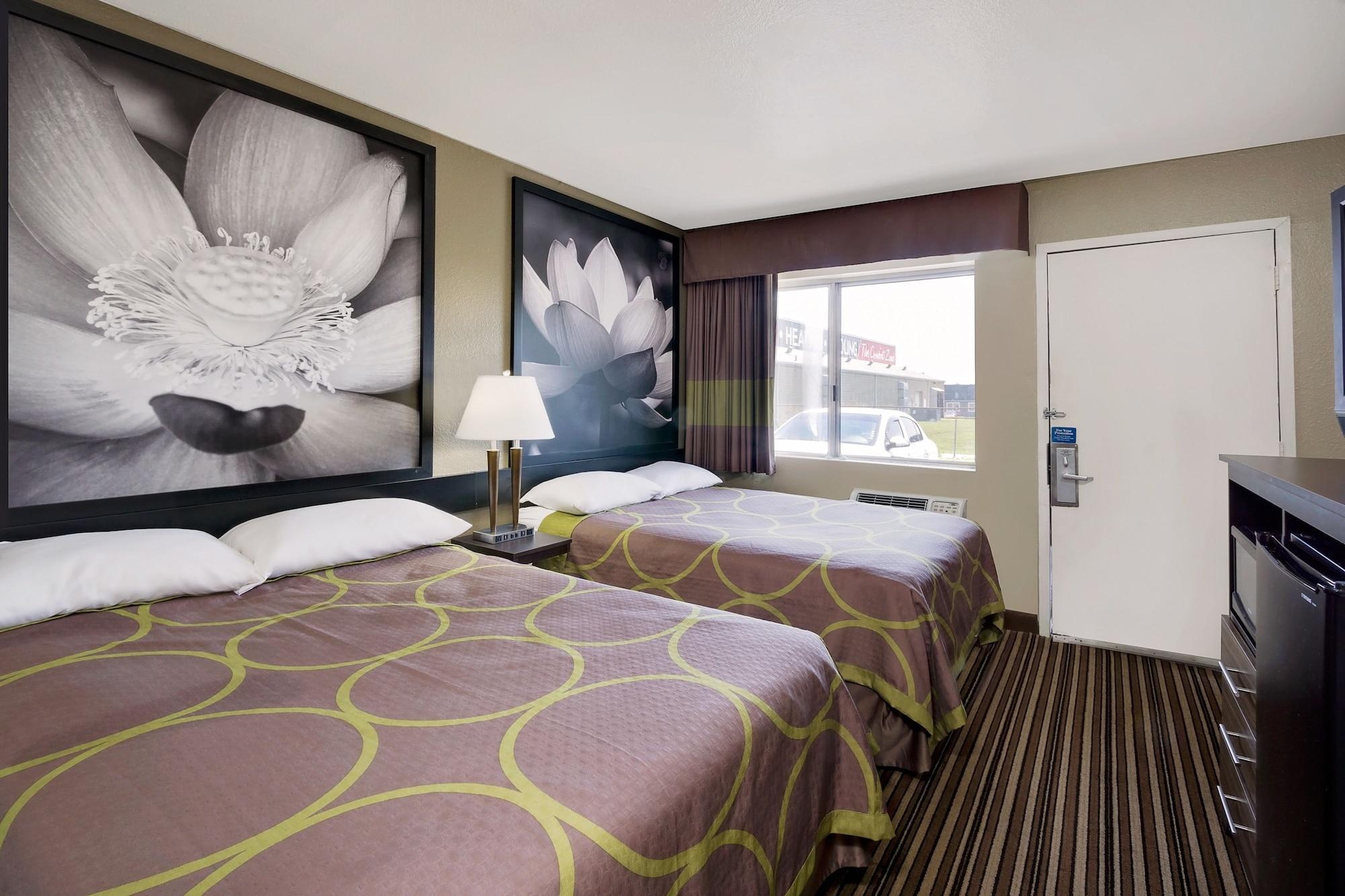 Super 8 By Wyndham Florence Εξωτερικό φωτογραφία