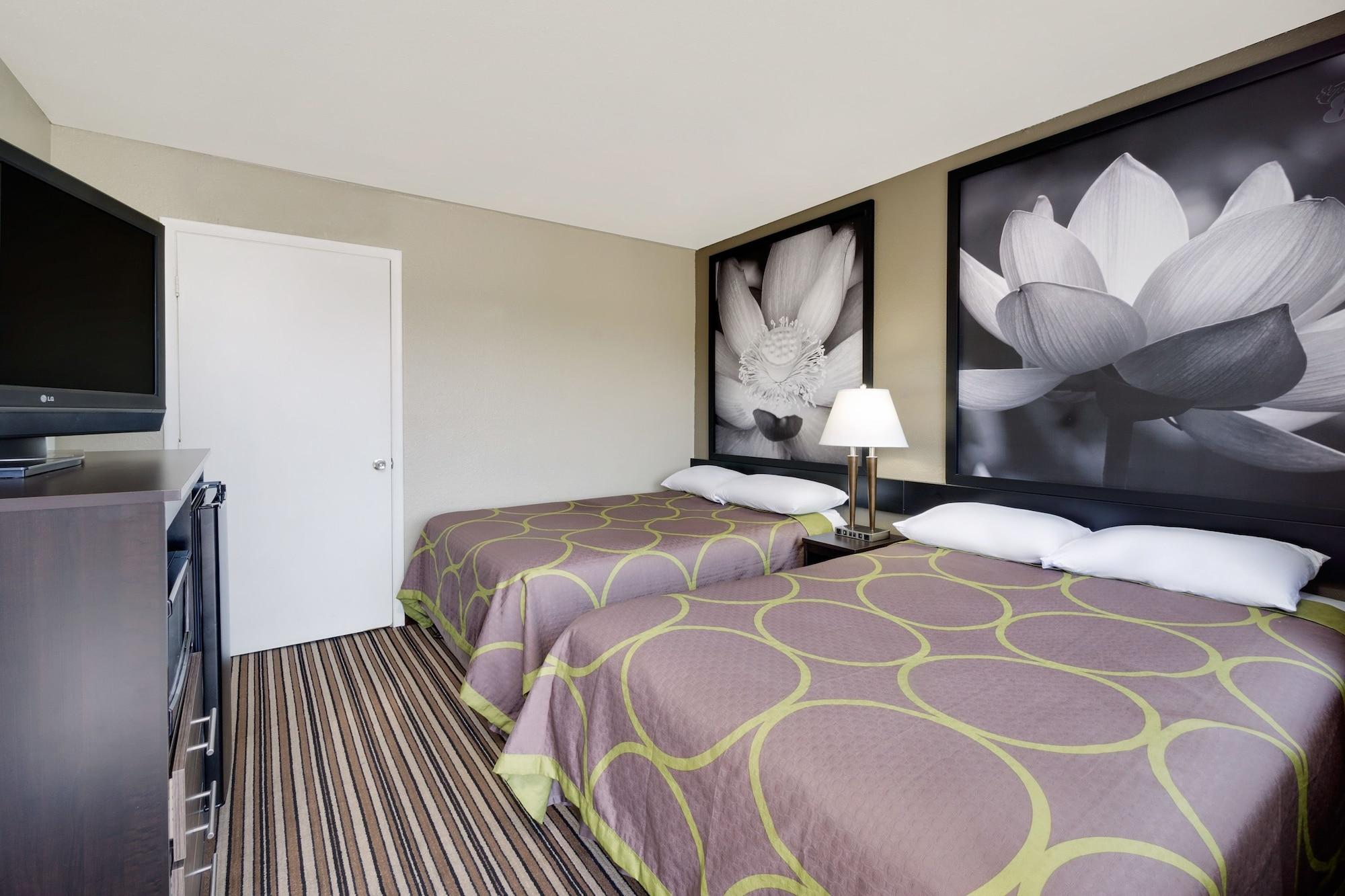 Super 8 By Wyndham Florence Εξωτερικό φωτογραφία