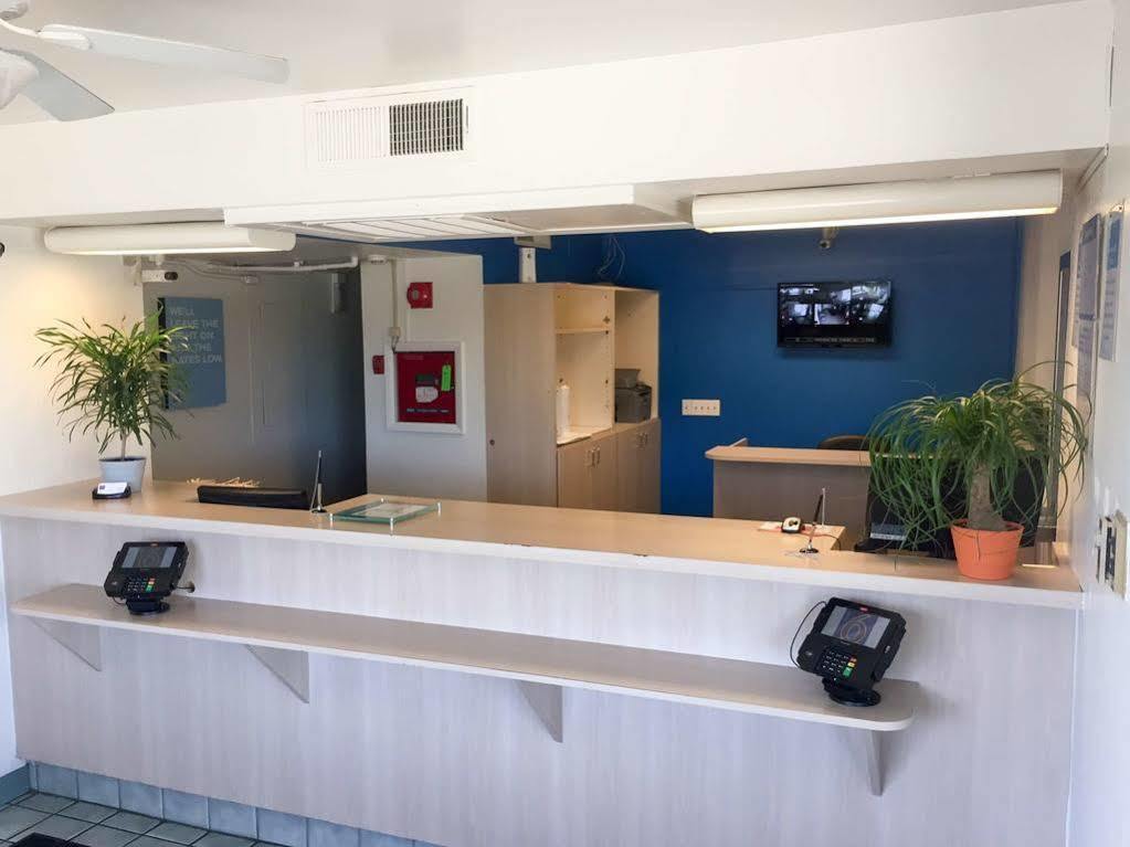 Super 8 By Wyndham Florence Εξωτερικό φωτογραφία