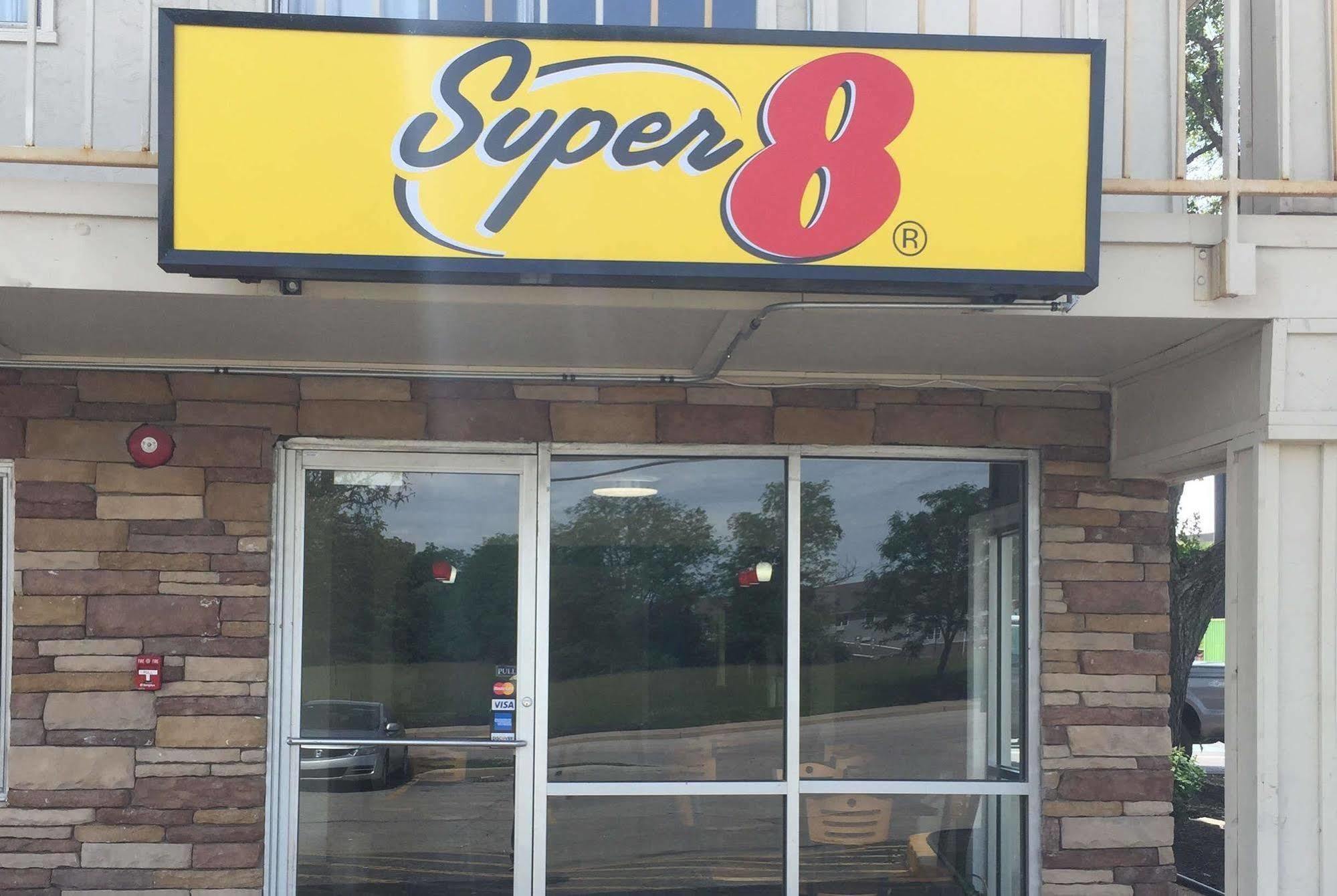 Super 8 By Wyndham Florence Εξωτερικό φωτογραφία